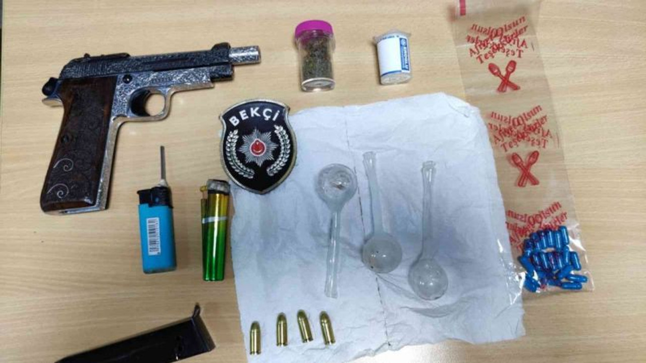 Bekçiler şüphelendi: şahısların üstünden silah ve uyuşturucu çıktı