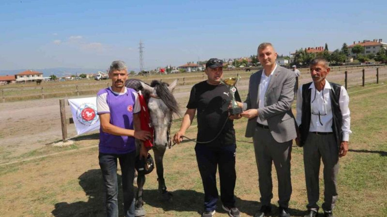 Rahvan At Yarışları büyük ilgi görüyor!