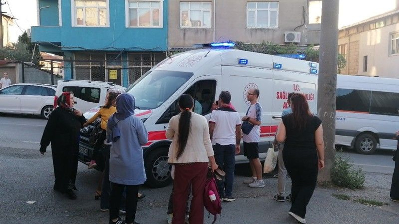Talihsiz kadına otomobil çarptı