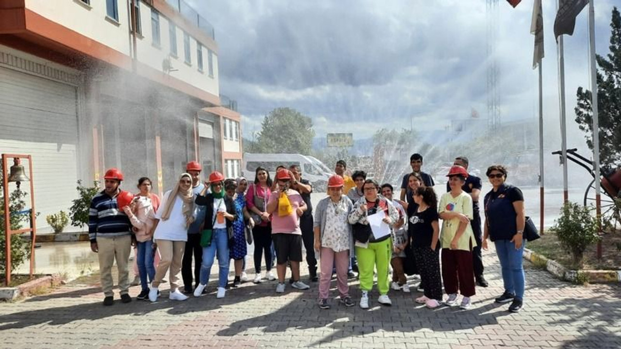 Özel öğrenciler Kocaeli itfaiyesinin misafiri oldu