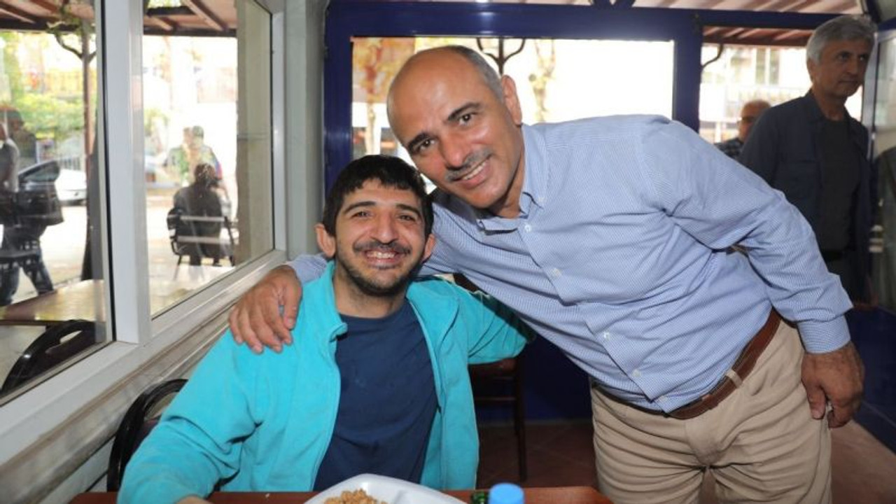 Başkan Söğüt vatandaşlarla oturup çay içti!