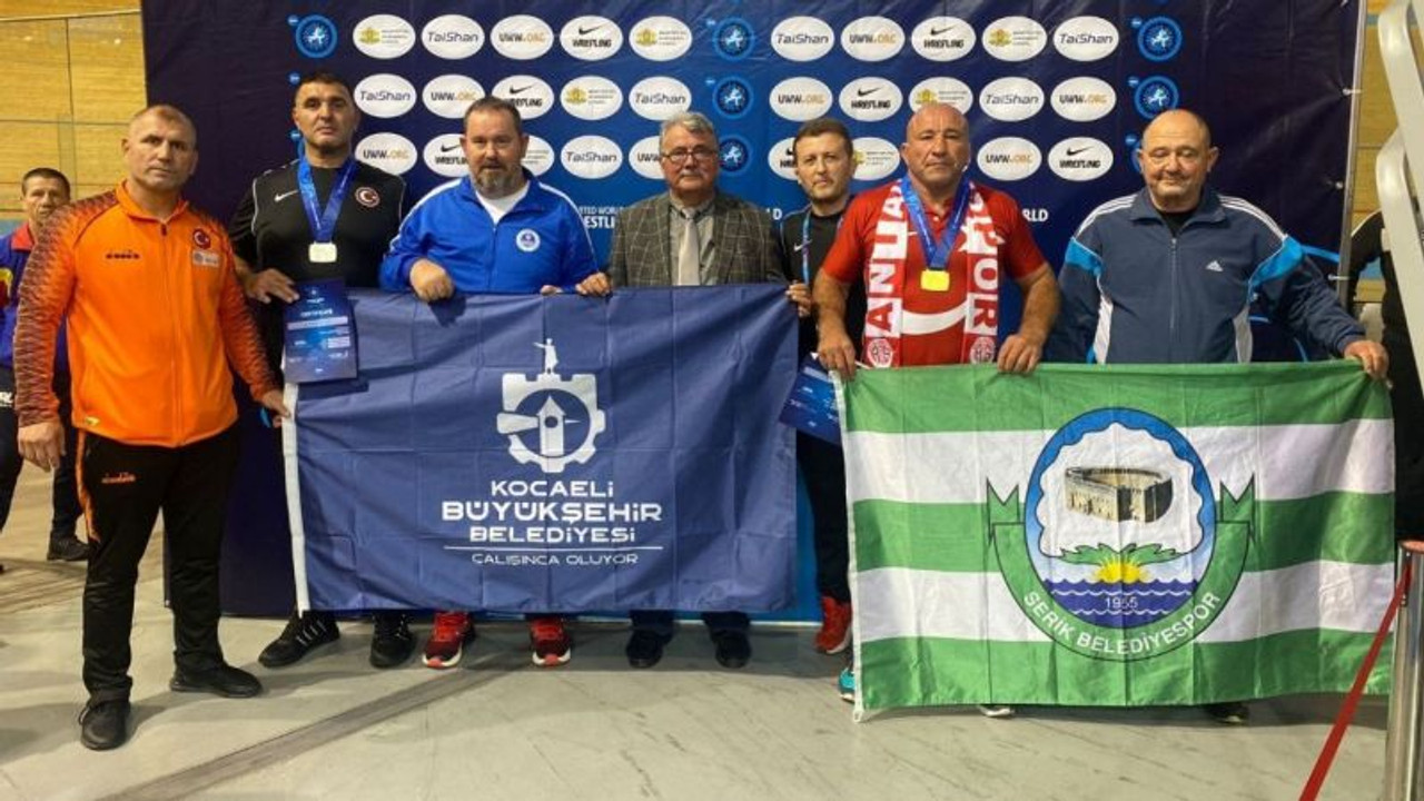 Kağıtsporlular ülkeye madalyayla döndü!