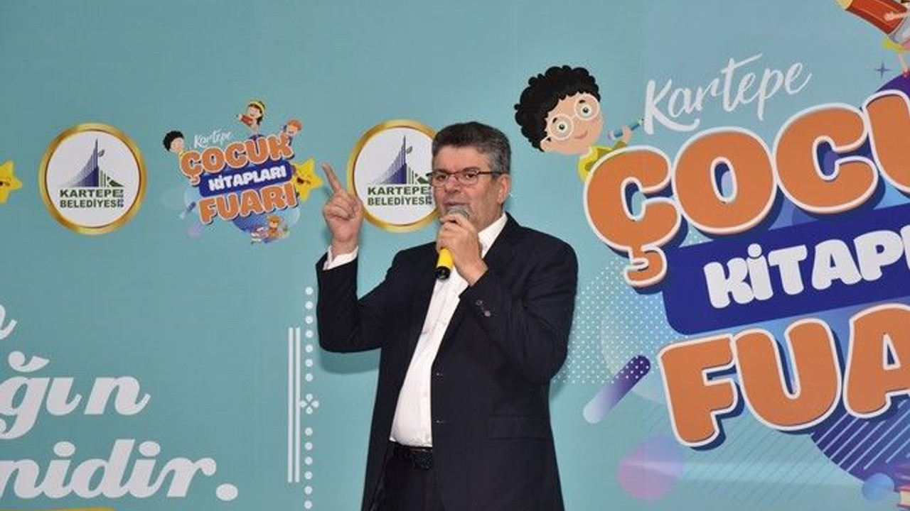 Yazar Alişan Kapaklıyaka Kartepe'de!