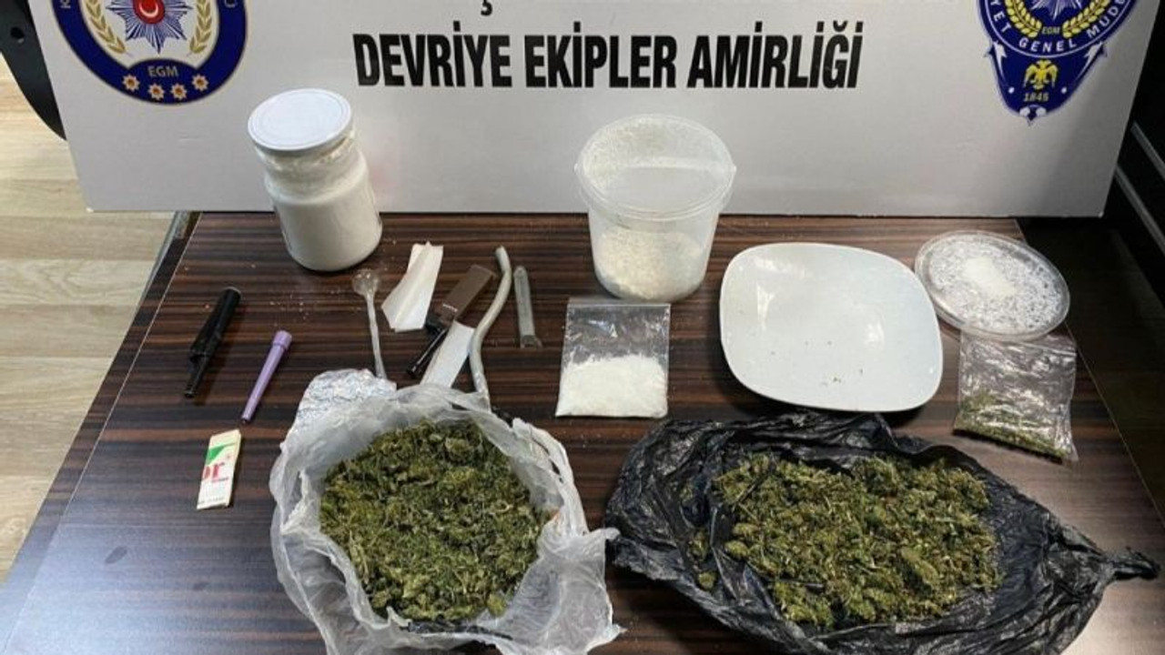 Durdurulan araçtan uyuşturucu çıktı