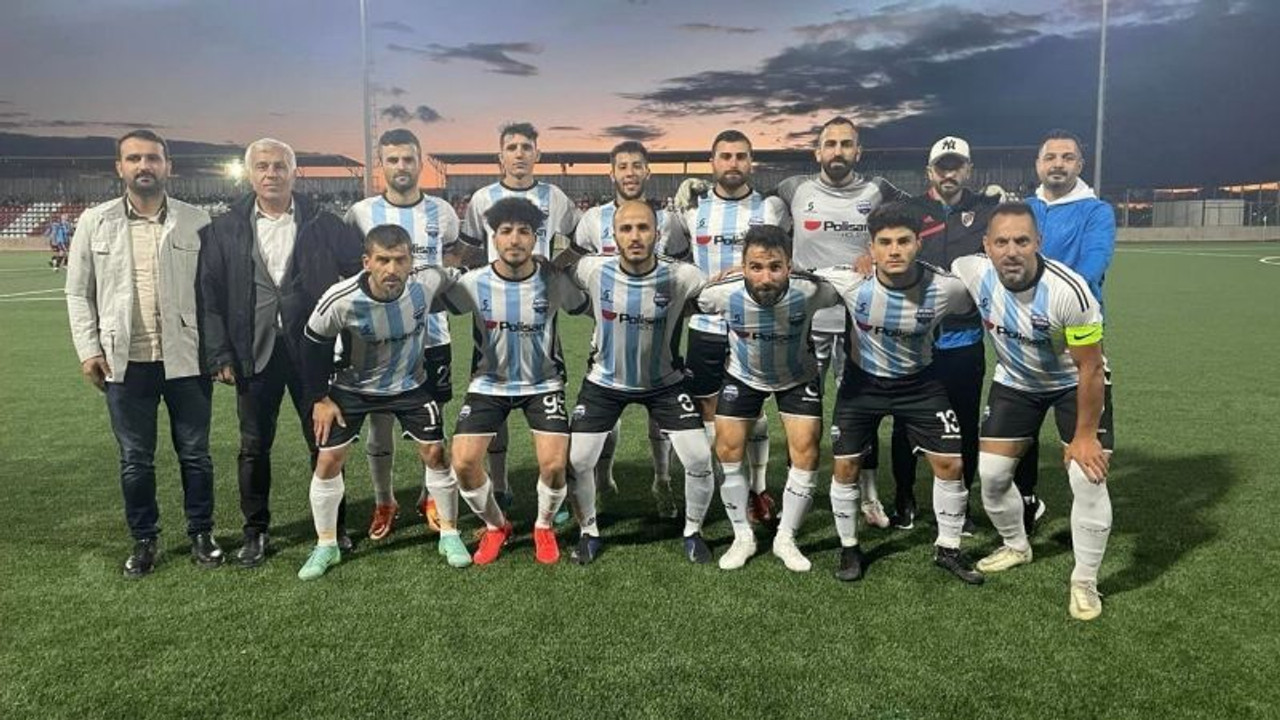 Diliskelesi dolu dizgin hedefe koşuyor