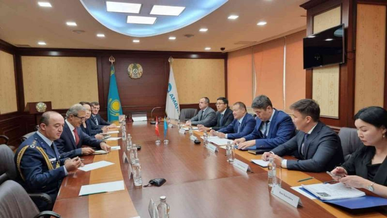 Türkiye ile Kazakistan arasında ’uydu üretiminde iş birliği’ mutabakatı imzalandı