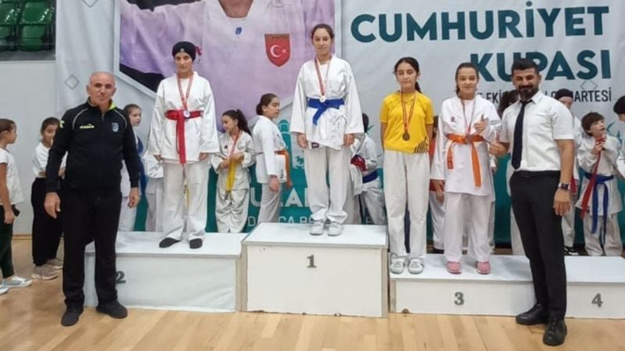Başiskele Belediyespor Darıca’da madalyaları topladı