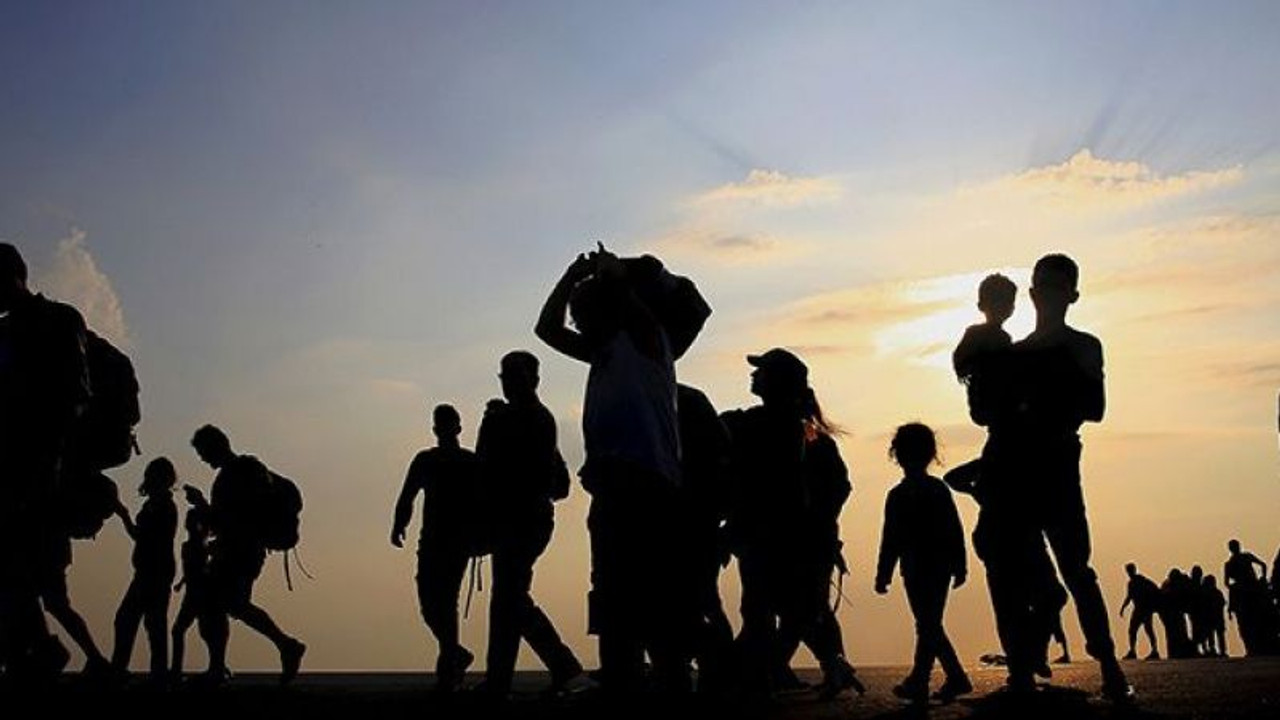 65 düzensiz göçmen sınır dışı edildi