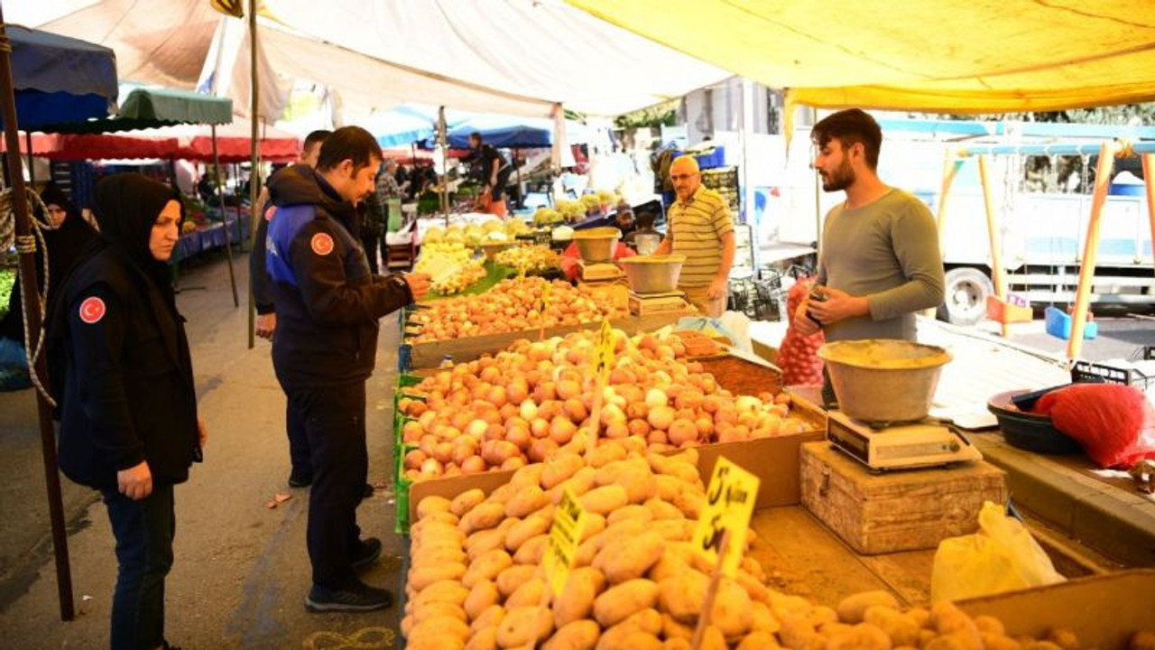 Pazar tezgahları denetlendi!