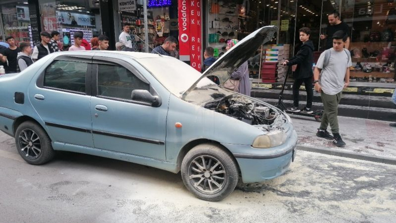 Seyir halindeki otomobilde yangın