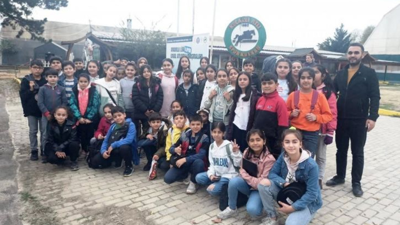 Öğrenciler istedi, o belediye başkanı geri çevirmedi