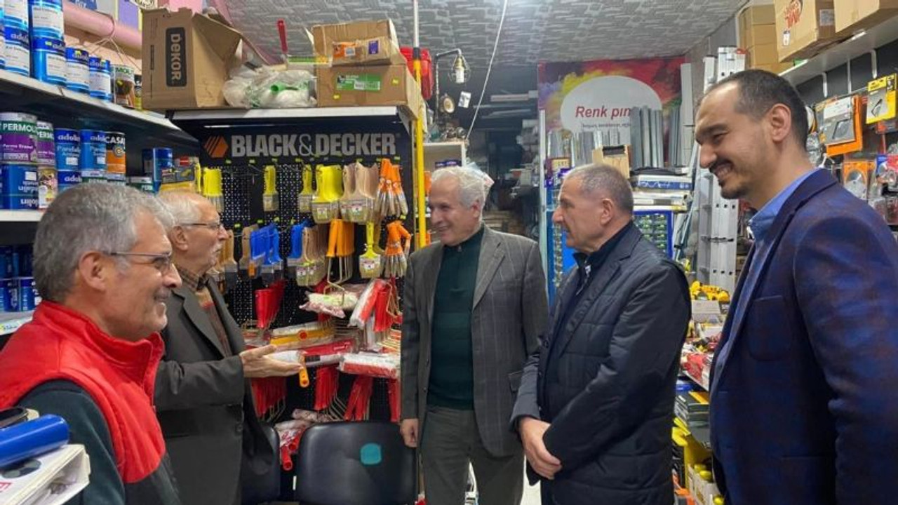 AKP İzmit Şeker ile birlikte esnafı gezdi