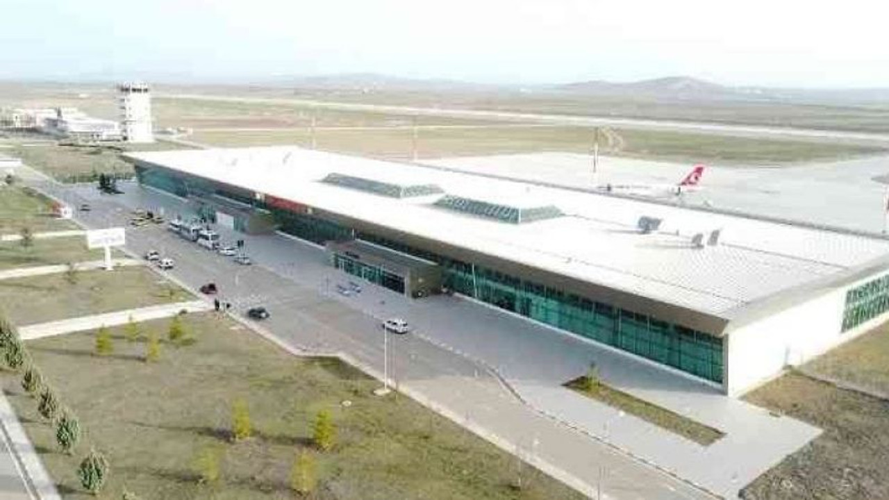 Müteahhidin Zafer'i Zarar garantili havalimanı