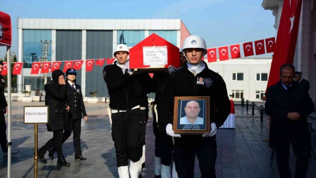 Kalbine yenik düşen polis memuru, son yolculuğuna uğurlandı