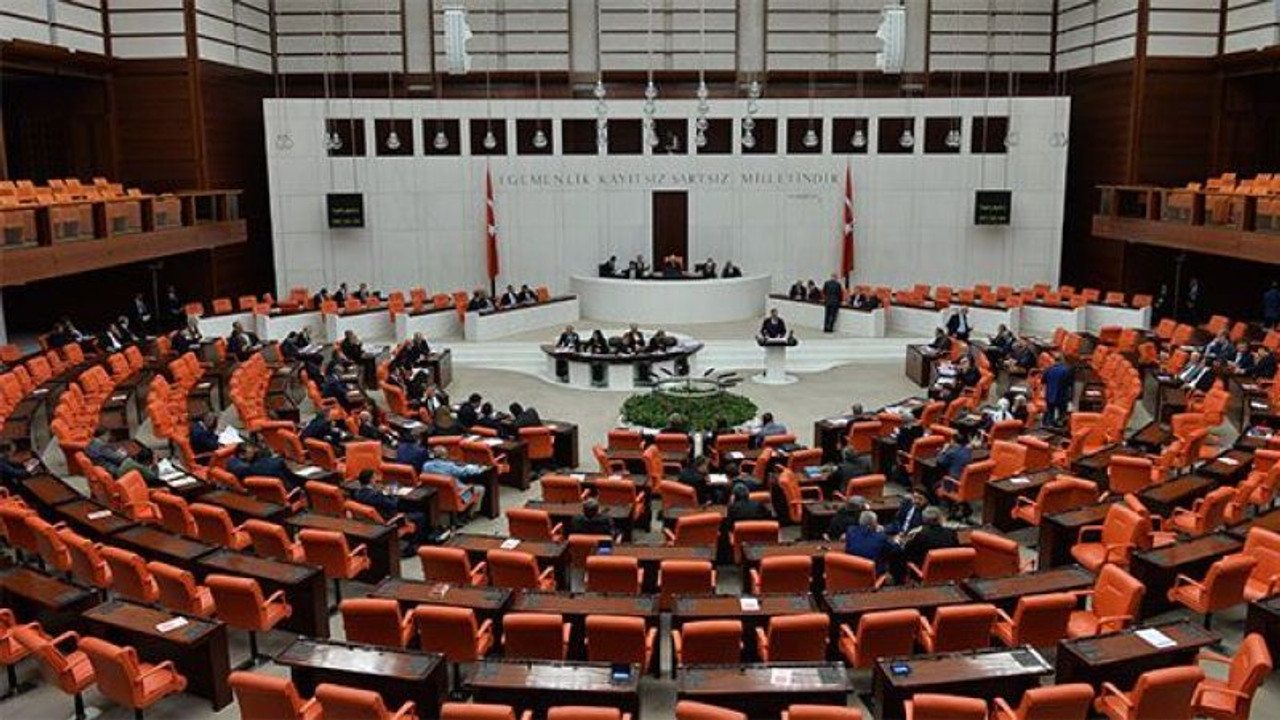 "2023 bütçesi halka karşı faiz ve sermaye bütçesidir"