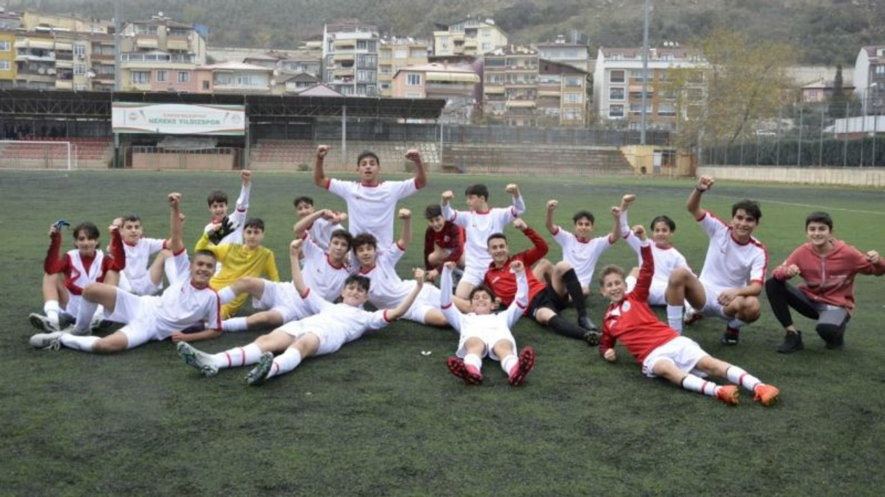 Körfez Gençlerbirliği U-14 namağlup şampiyon