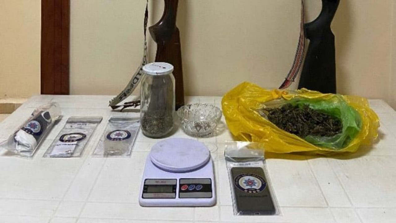 ’Dur’ ihtarına uymadı, kovalamaca torbacının evinde bitti