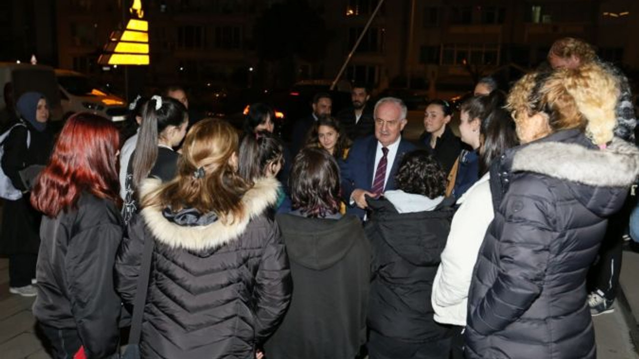 Galibiyeti kutladılar