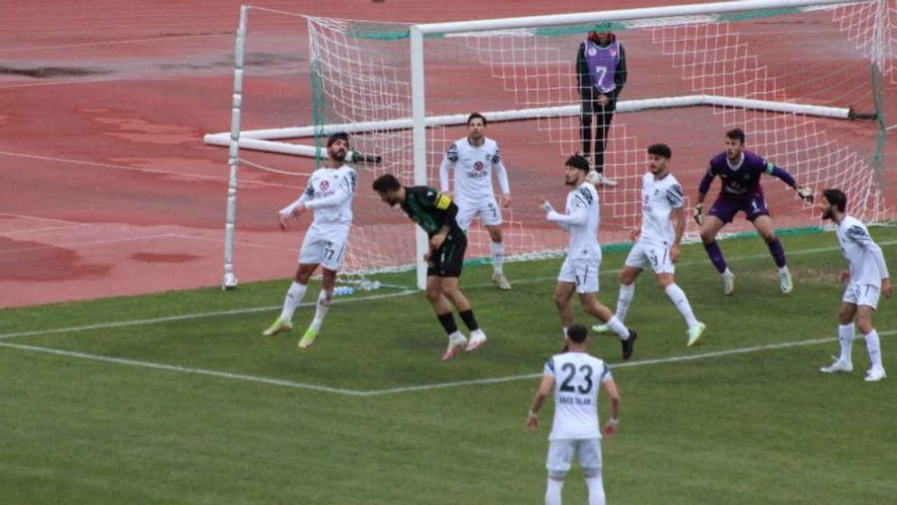 Kocaelispor liderlik şansını kaçırdı