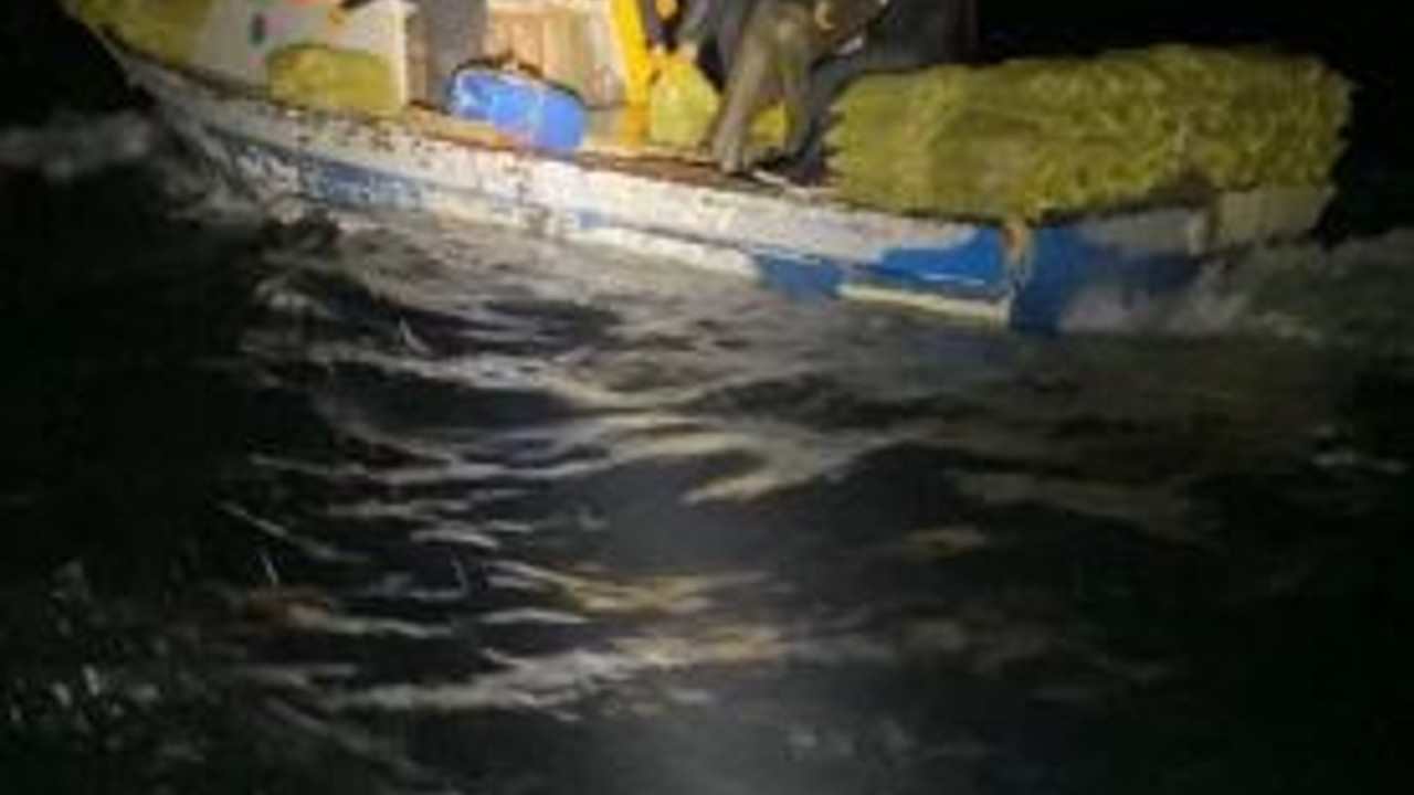Kaçak midye avcısı deniz polisi tarafından suçüstü yakalandı
