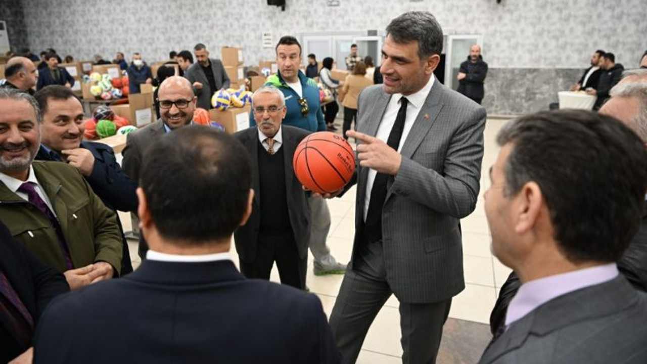 Okullara 1.5 milyon TL’lik spor malzemesi yardımı