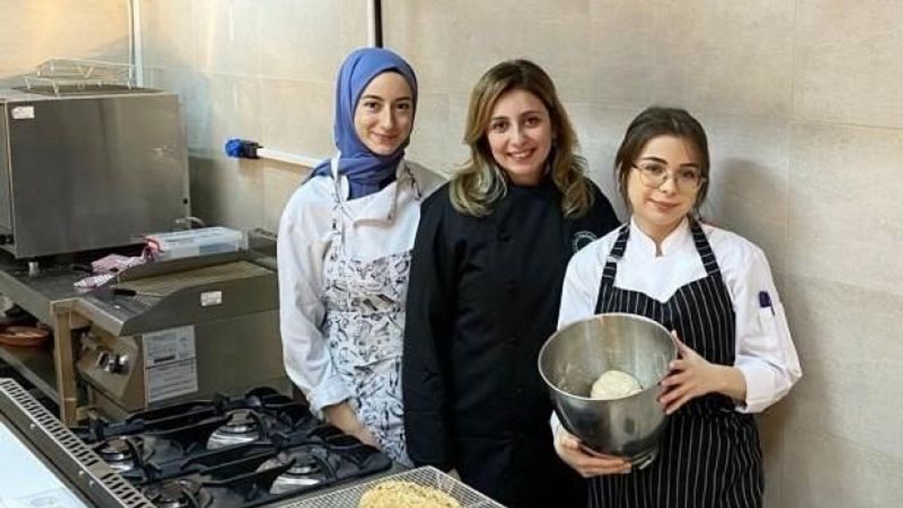 Börülce ve dut kurusu unu ile ekmek ürettiler