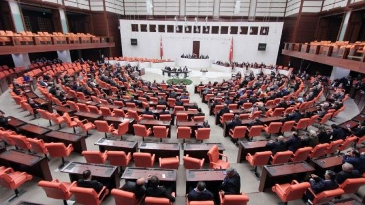 EYT yasa teklifi Meclis'te imzaya açıldı