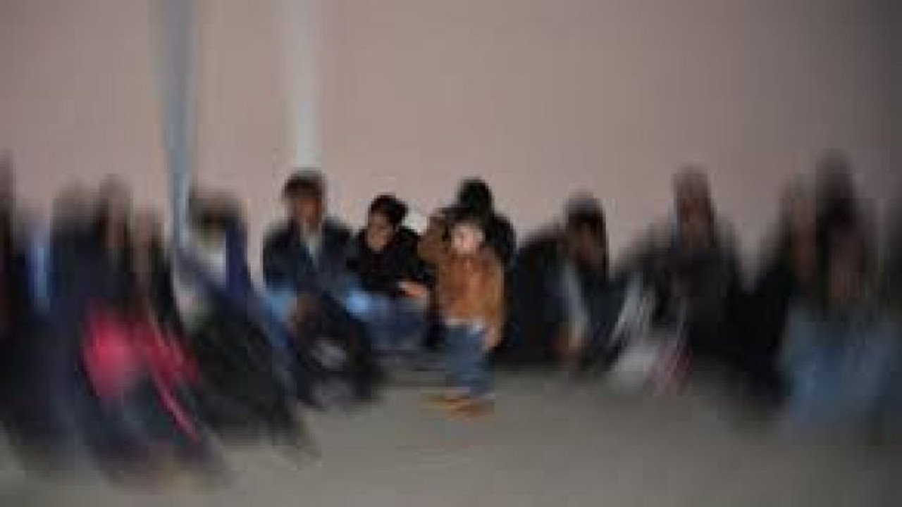 110 düzensiz göçmen sınır dışı edildi