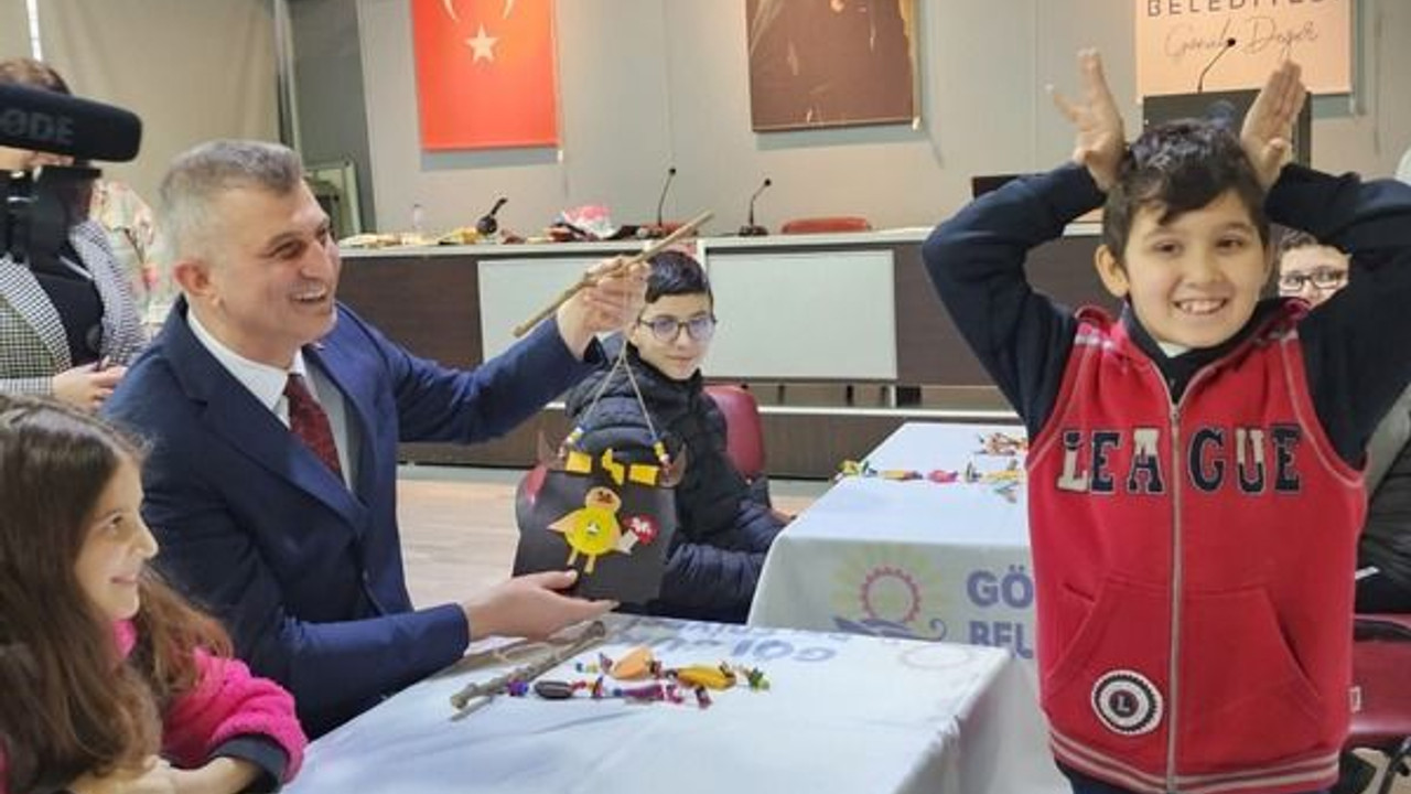 Gölcük'te atıklar sanat dönüşüyor