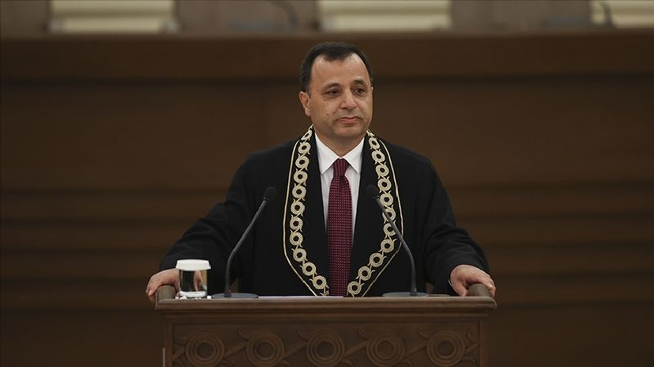 Anayasa Mahkemesi başkanı yeniden Zühtü Arslan