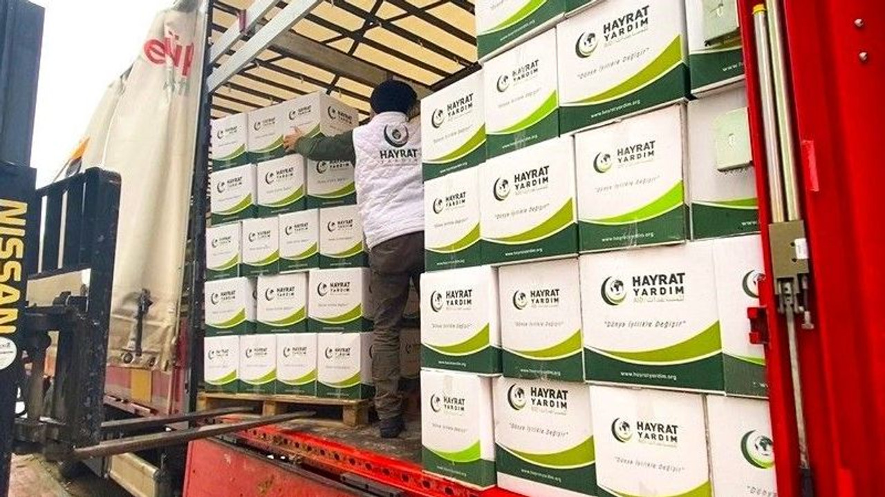 Kocaeli'den İdlib'e 13 tır yardım
