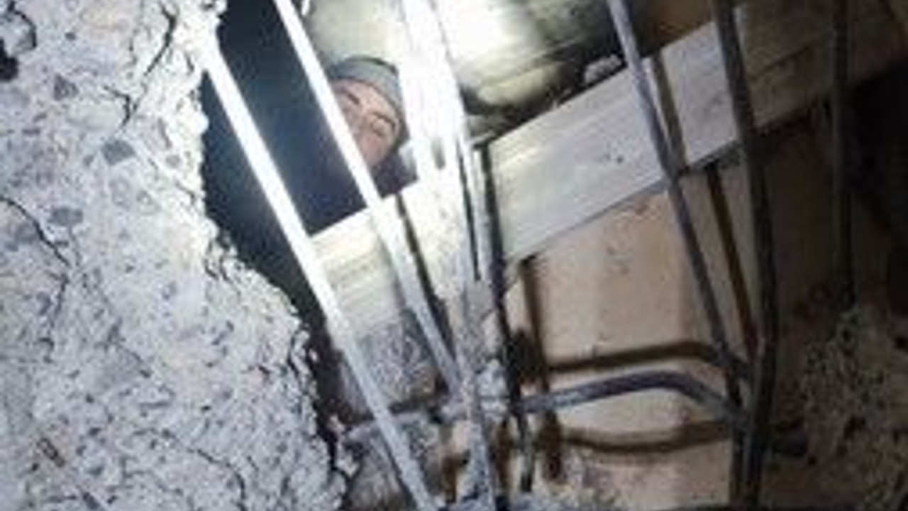 Büyükşehir'in arama kurtarma ekibi 32 kişi kurtardı