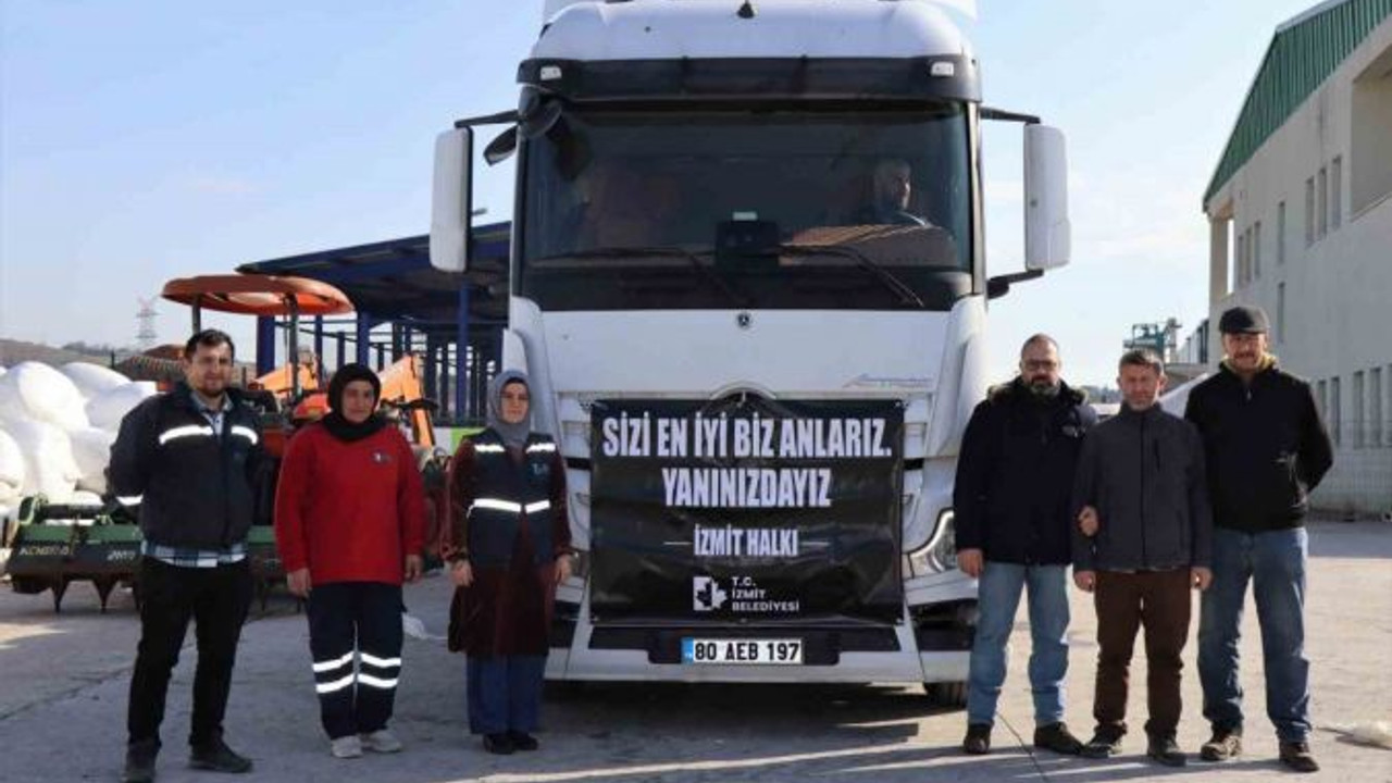 Deprem bölgesindeki çiftçiler için 3 tır dolusu hayvan yemi desteği