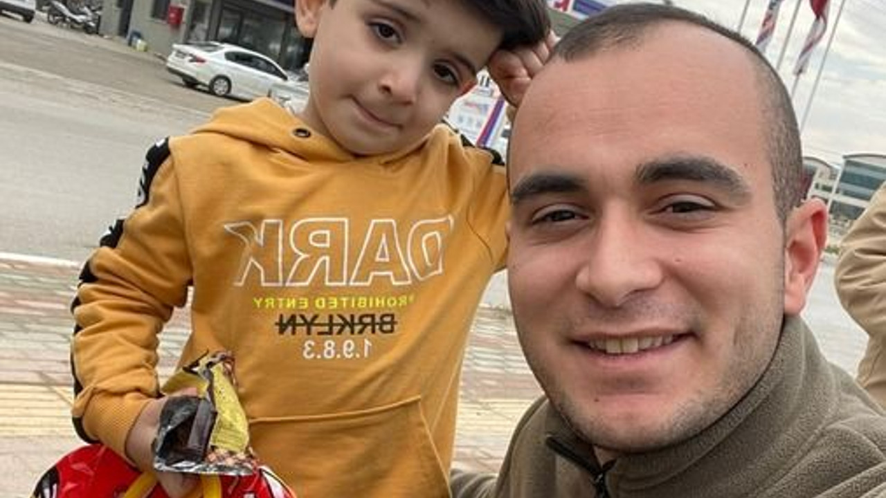 Gölcük zabıta ekipleri deprezede çocuklara oyuncak dağıttı