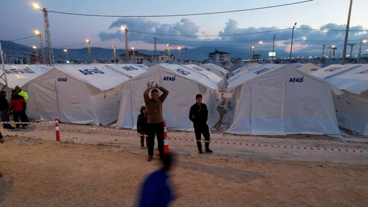 Büyükşehir’in inşa ettiği oyun alanı çocukların yüzünü güldürdü