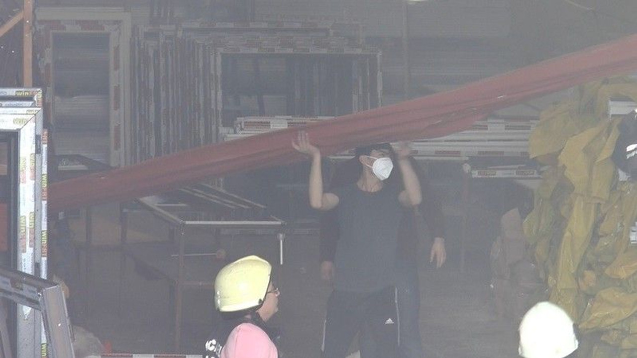 Plastik doğrama atölyesinde korkutan yangın