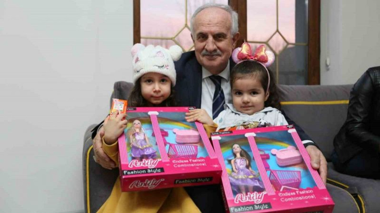 Depremzede aileler o belediye başkanını misafir ettiler