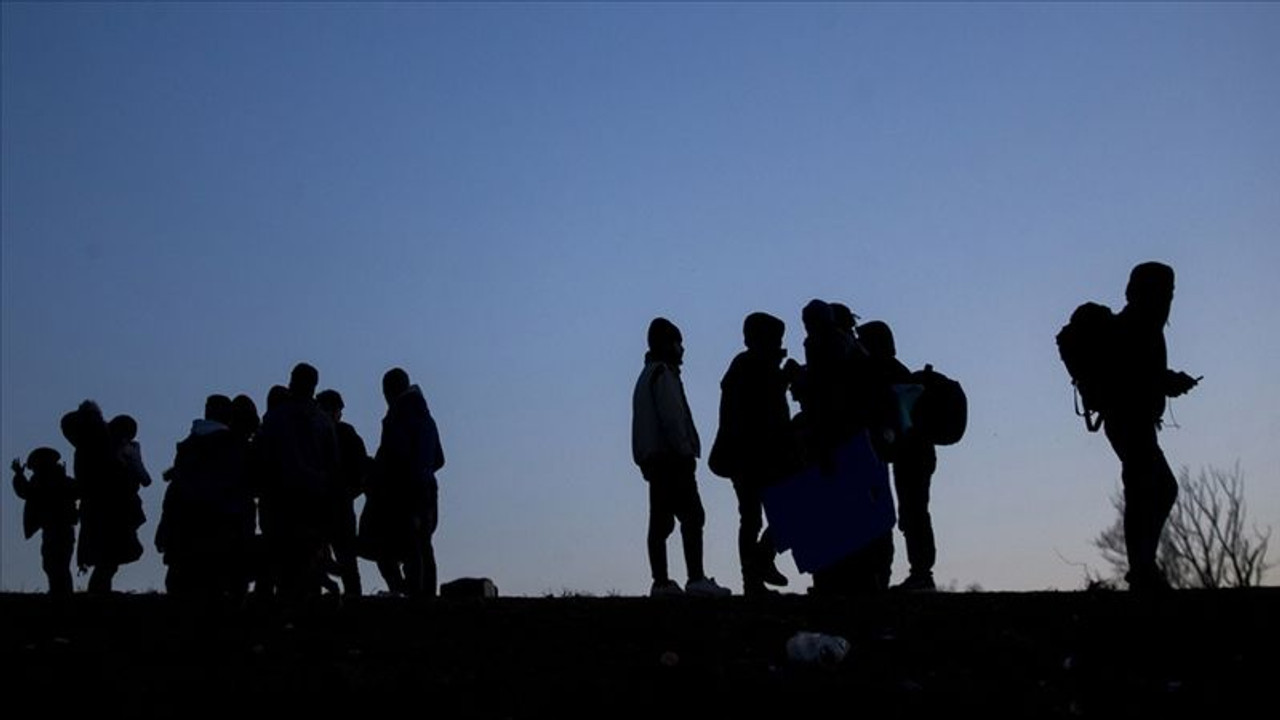 67 düzensiz göçmen sınır dışı edildi