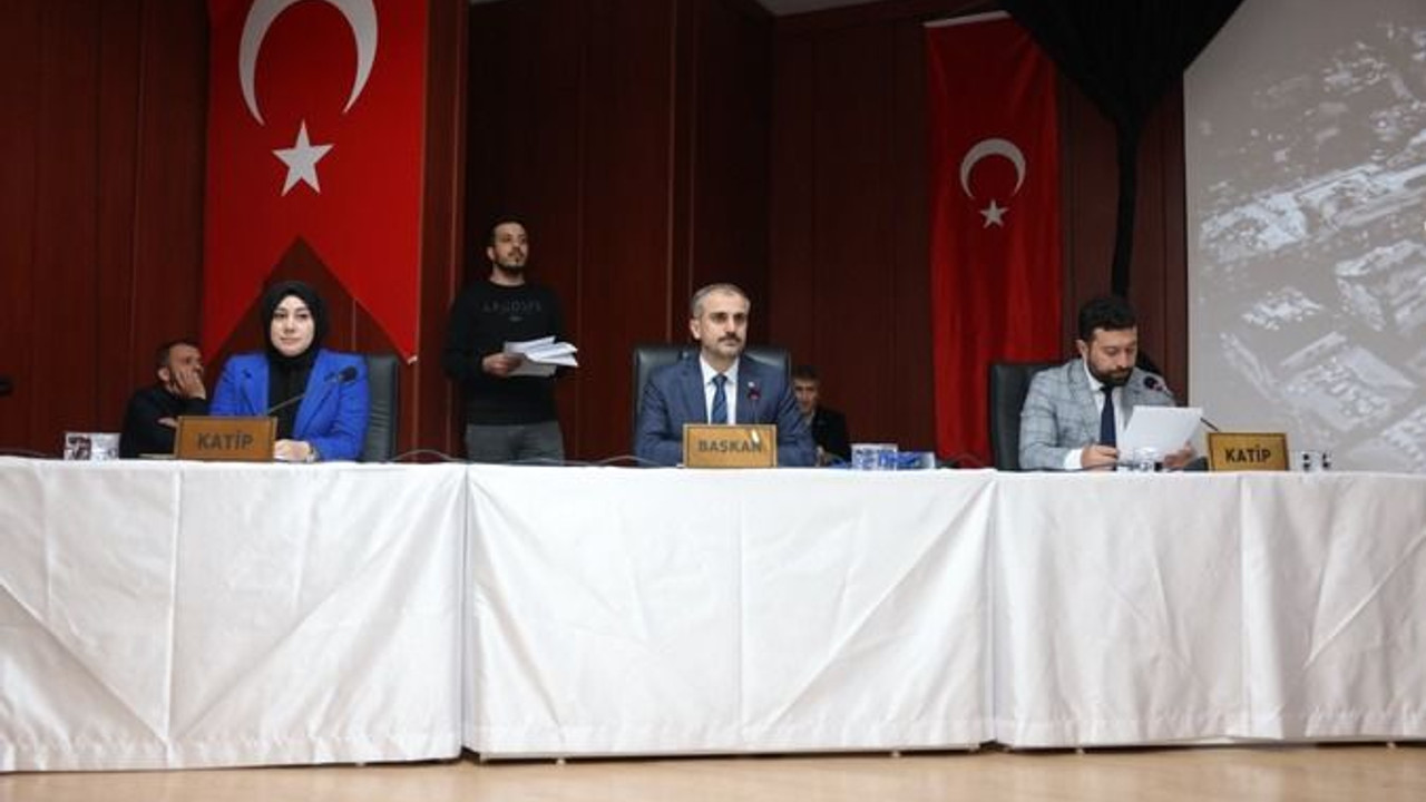 Çiftçi, deprem bölgesinde yapılan çalışmaları mecliste anlattı