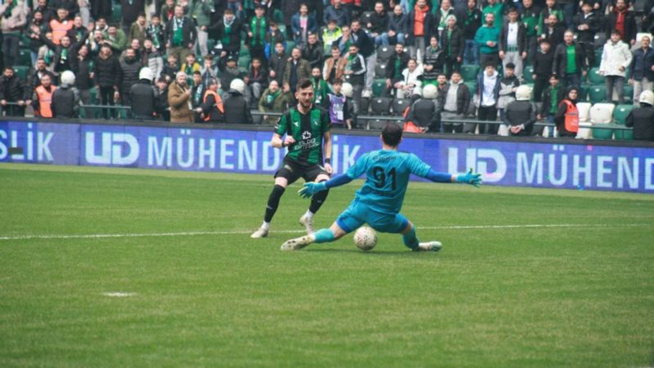 TFF 2. Lig: Kocaelispor: 3 - Uşakspor: 0
