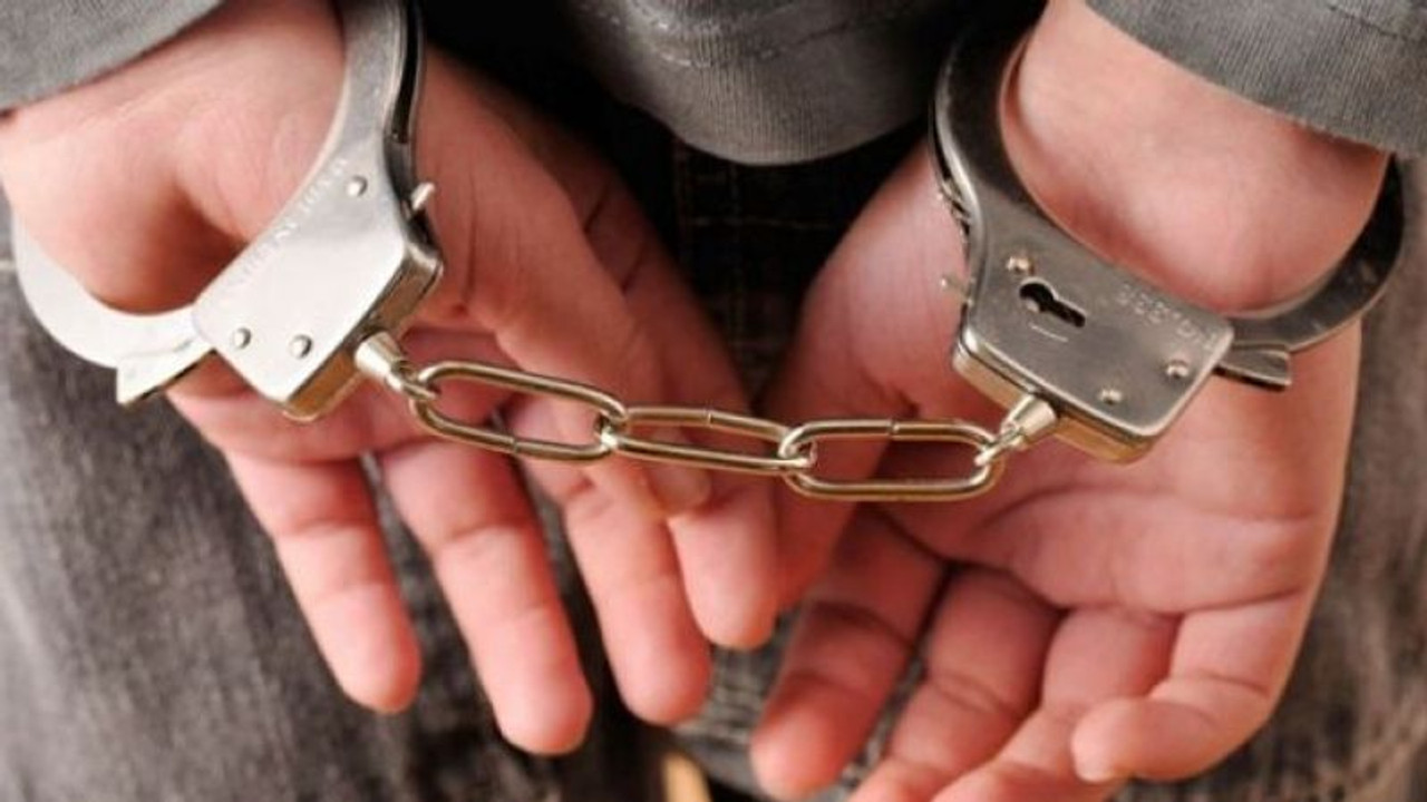 Hırsızlık suçundan 16 yıl 8 ay hapis cezasıyla aranan şahıs yakalandı