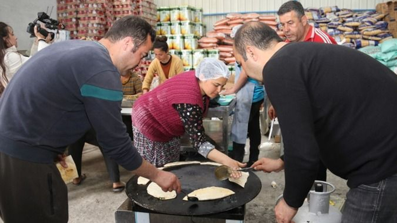 Defne’deki Antikkapı mutfağı kapılarını Hataylı kadınlara açtı