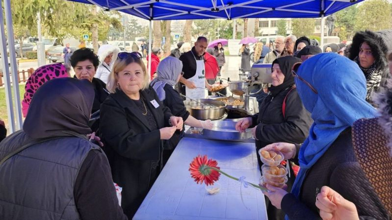 Gölcük’te kadınlar günü törenle kutlandı