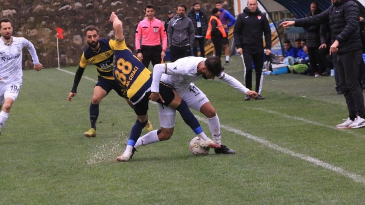 Belediye Derincespor: 5- Ağrı 1970 Spor: 0