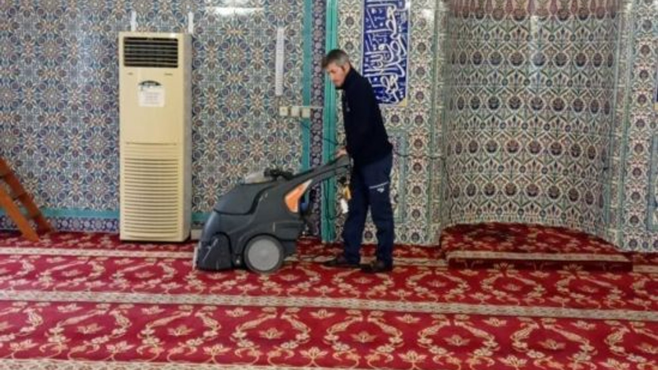 Camilerde Ramazan hazırlığı