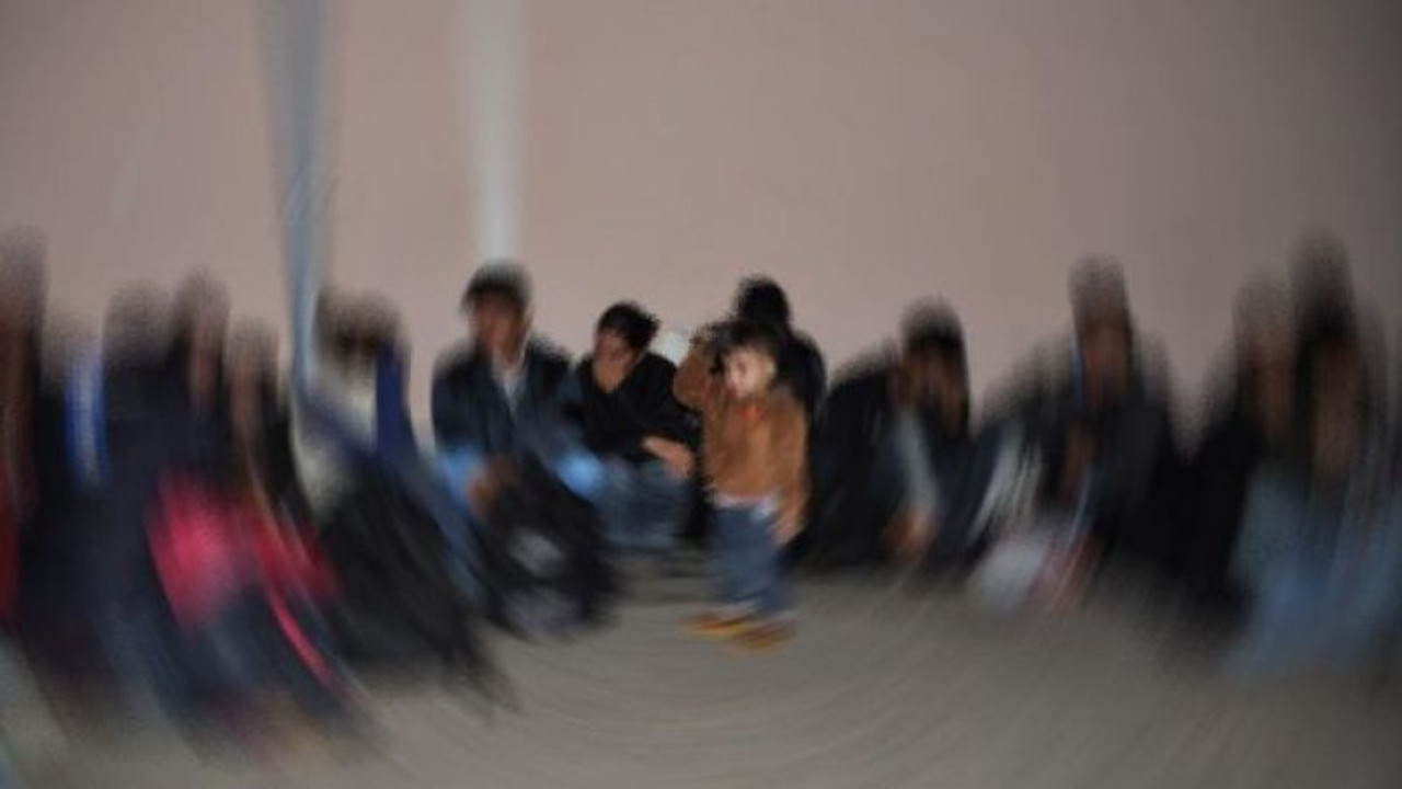 11 düzensiz göçmen sınır dışı edildi