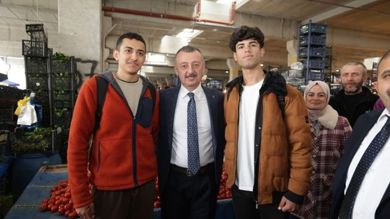 Büyükakın pazarda!