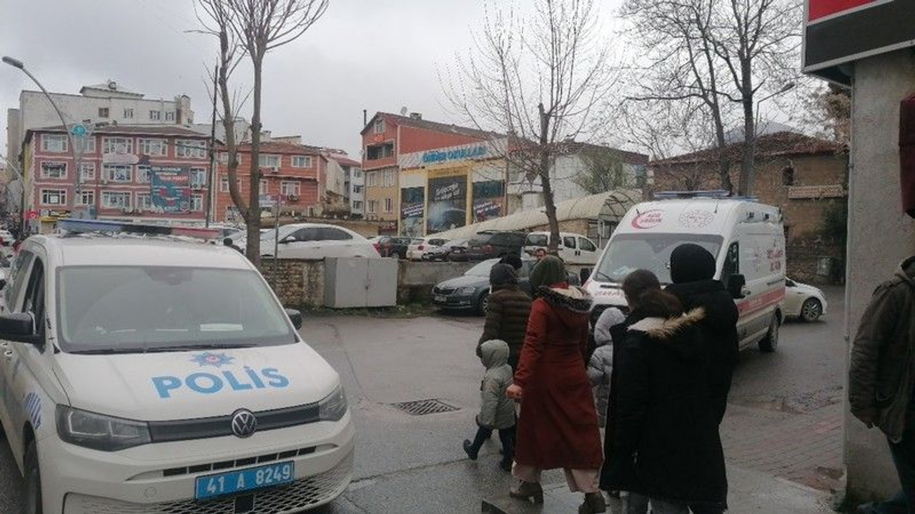 İki grup kavga etti 15 yaşındaki çocuk bıçaklandı