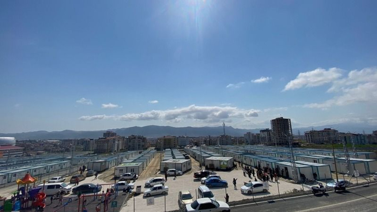 Büyükşehir'in inşa ettiği konteyner kente vatandaşlar taşınmaya başladı