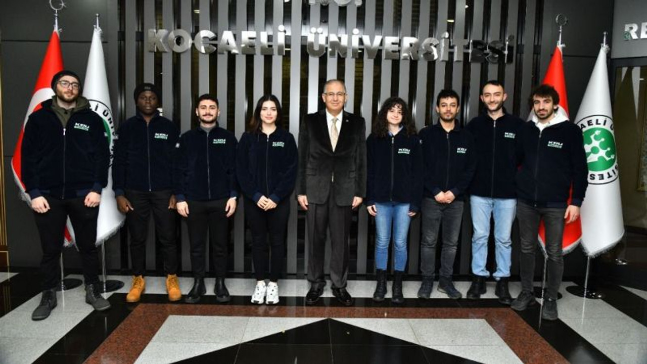 KOÜ Racing Rektör Cantürk’ü ziyaret etti